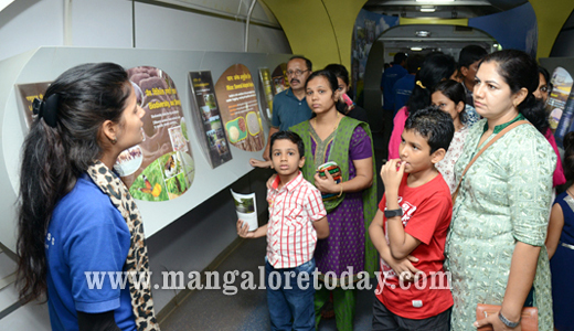Science Express 1